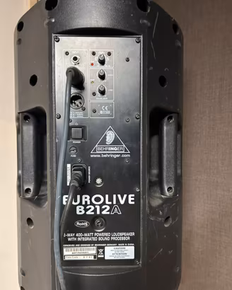 Casse amplificate Behringer 212A 400w