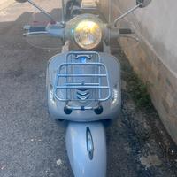 Vespa gts