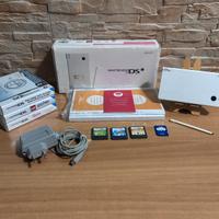 Nintendo DSi bianca con scatola, accesori e giochi