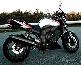Yamaha FZ1 2009 Moto e Scooter In vendita a Cagliari