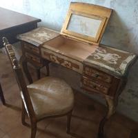 scrivania/ toeletta  oro veneziana 