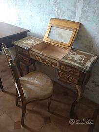 scrivania/ toeletta  oro veneziana 