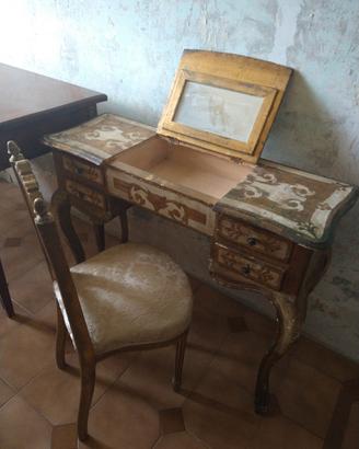 scrivania/ toeletta  oro veneziana 