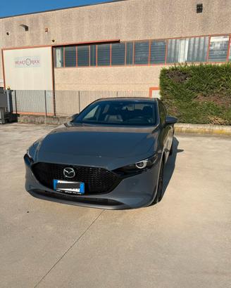 Mazda 3 AWD