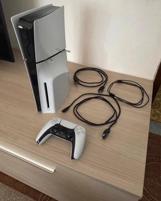PS5 Slim (Disco) + 15 Giochi 1TB