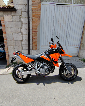 KTM 950 Supermoto