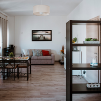 Due camere da letto matrimoniali e una singola