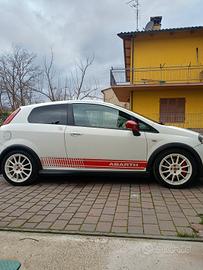 fiat grande punto Abarth 
