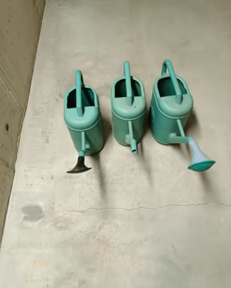 LOTTO 3 ANNAFFIATOI DA GIARDINO BALCONE DA 9 LITRI