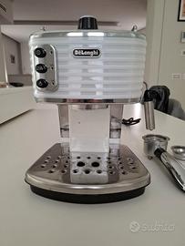 Macchina caffè DeLonghi ECZ351.W