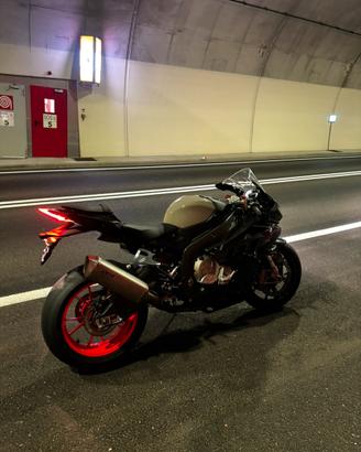 BMW S1000RR HP4 Targata