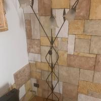 Lampada da terra in ferro battuto