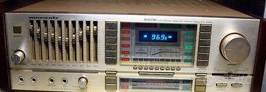 Marantz SR 930 da 150 watt + equalizzatore,preout.