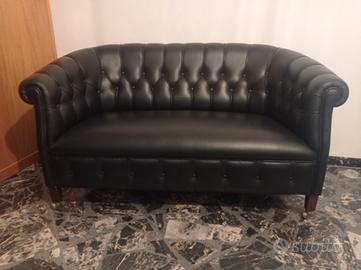 Divano Chesterfield