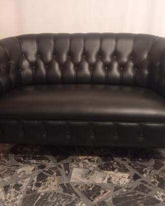 Divano Chesterfield