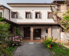 Casa singola - Paese