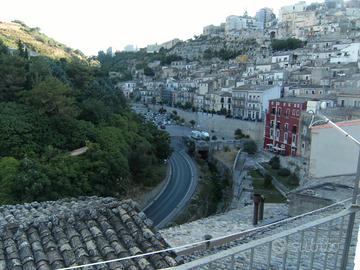 Camera a Ragusa Ibla per studenti