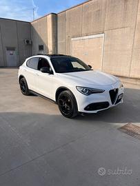 Alfa Stelvio Veloce 210cv First Edition