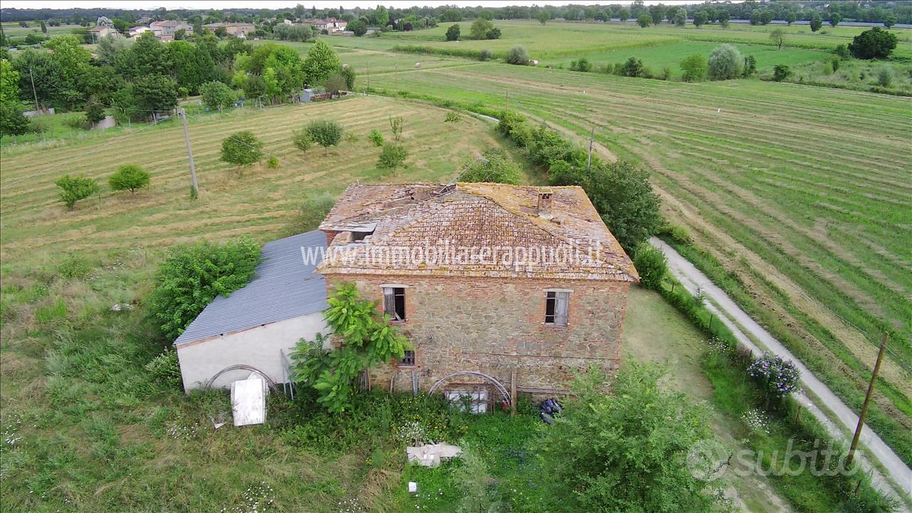 CL14 - Affascinante Casale Rustico da Ristrutturar - Altro