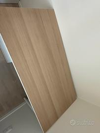 Scrivania Ikea con cassettiera