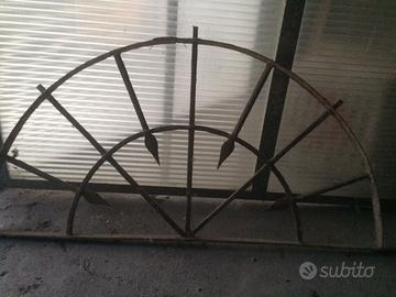 Inferiata mezza luna