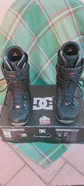 DC SHOES 