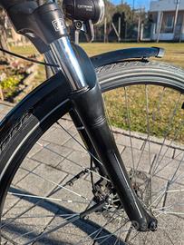 bici elettrica Cube motore Bosch taglia  50