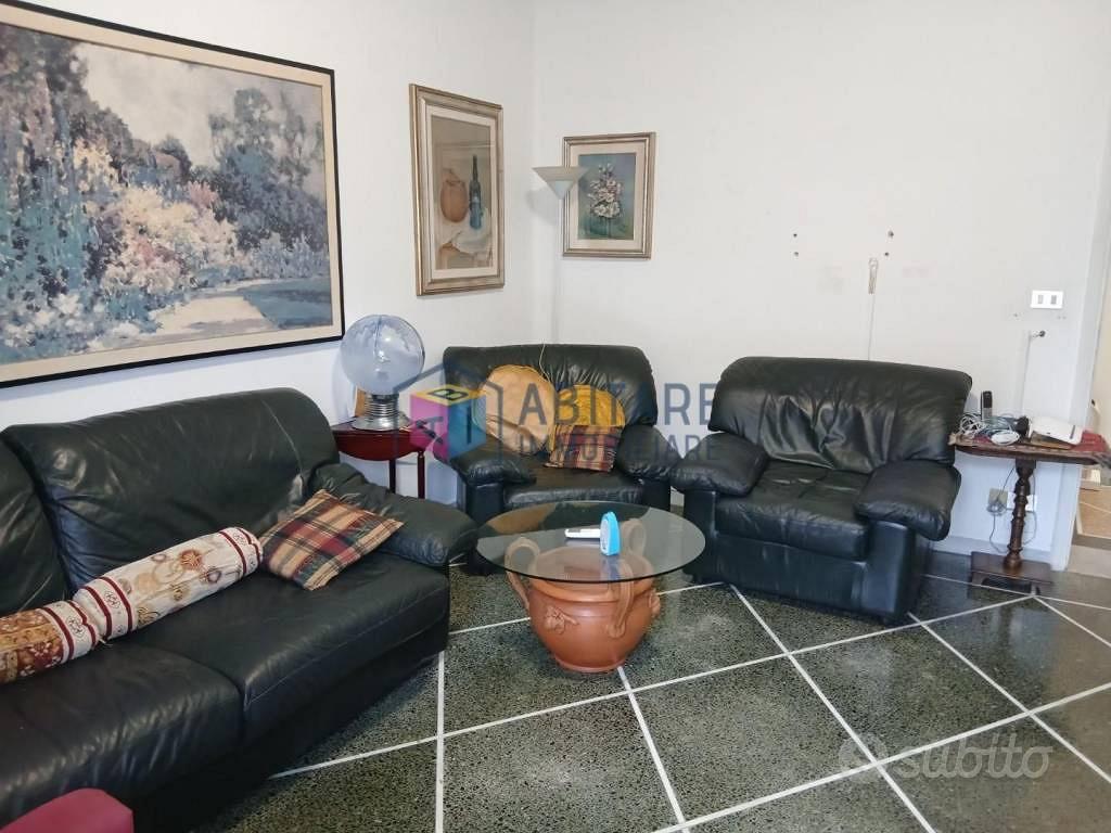 Apartment in Livorno, Stazione, Consiglio di Zona 1 - Vista 3