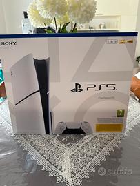 PLAYSTATION 5 SLIM