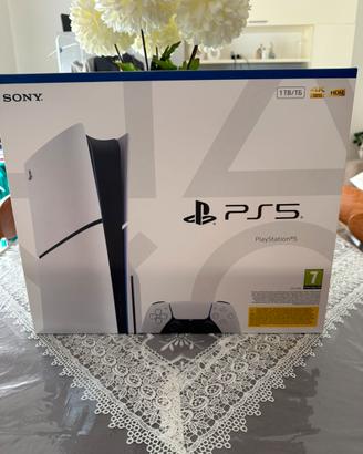 PLAYSTATION 5 SLIM