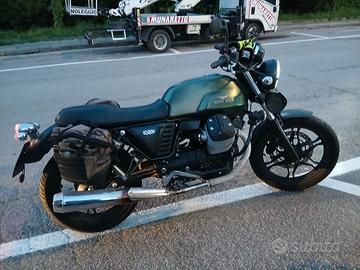 Moto guzzi v7