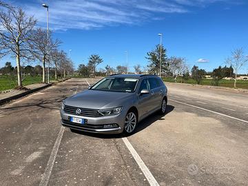 Volkswagen Passat 1.6 TDI DSG Comfortline BlueMoti