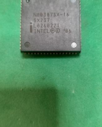 Lotto 2.2Kg Chip Vintage + Intel 387 e Zoccoli