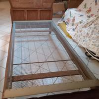 DUE STRUTTURE LETTO IN LEGNO MASSICCIO