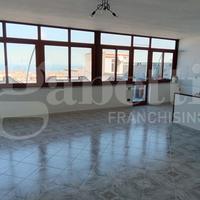 Carini/Paese luminoso 4 vani con terrazzo