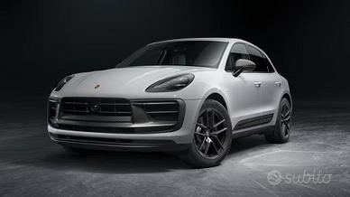 PORSCHE MACAN ANNO 2023 X RICAMBI D'AUTO