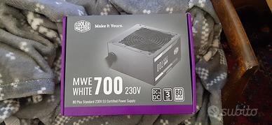 Alimentatore Cooler Master Mwe 700 230 v