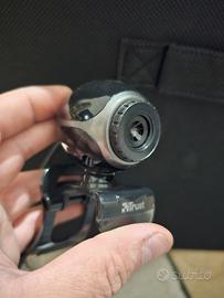 Webcam Trust Exis – Plug & Play, Pronta all'Uso!