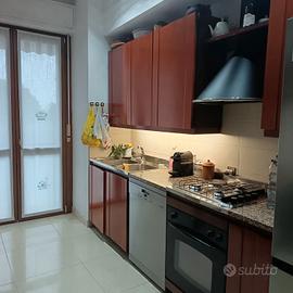 cucina in legno ciliegio massello marca del tongo