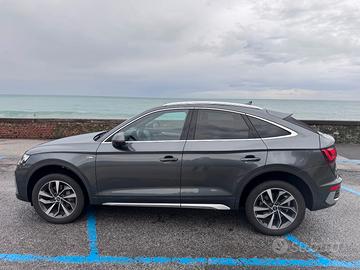 AUDI Q5 SPOERTBACK 40 TDI QUATTRO SLINE