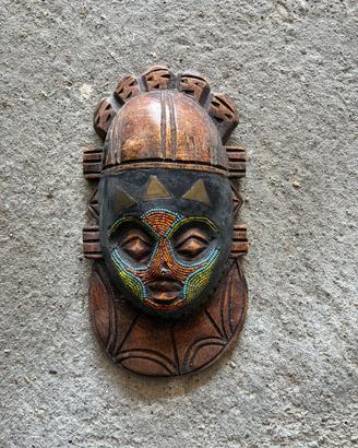 4 maschere africane lignee