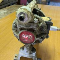 Pompa a membrana ARO 6.9 bar / 100 psi