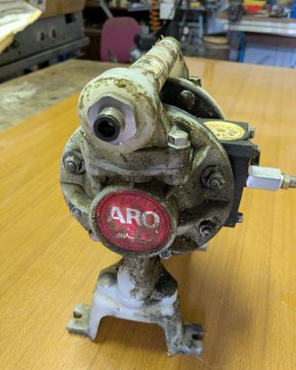 Pompa a membrana ARO 6.9 bar / 100 psi