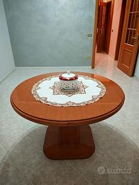 Tavolo in legno