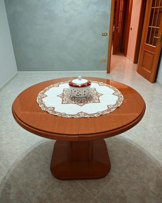 Tavolo in legno