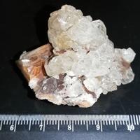 Minerale: Cerussite su Barite
