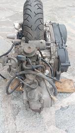 motore majesty 250
