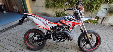 Ciclomotore RR50 cc BETA Motard