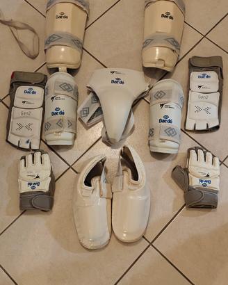 Taekwondo protezioni