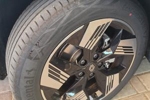 cerchi e gomme 215/55/18  "Prezzo trattabile"